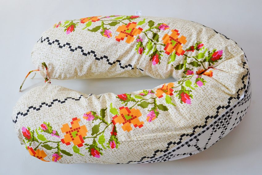 perna  in  sarcina alaptare cu flori portocalii